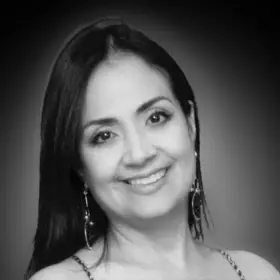 Sandra v Calzada